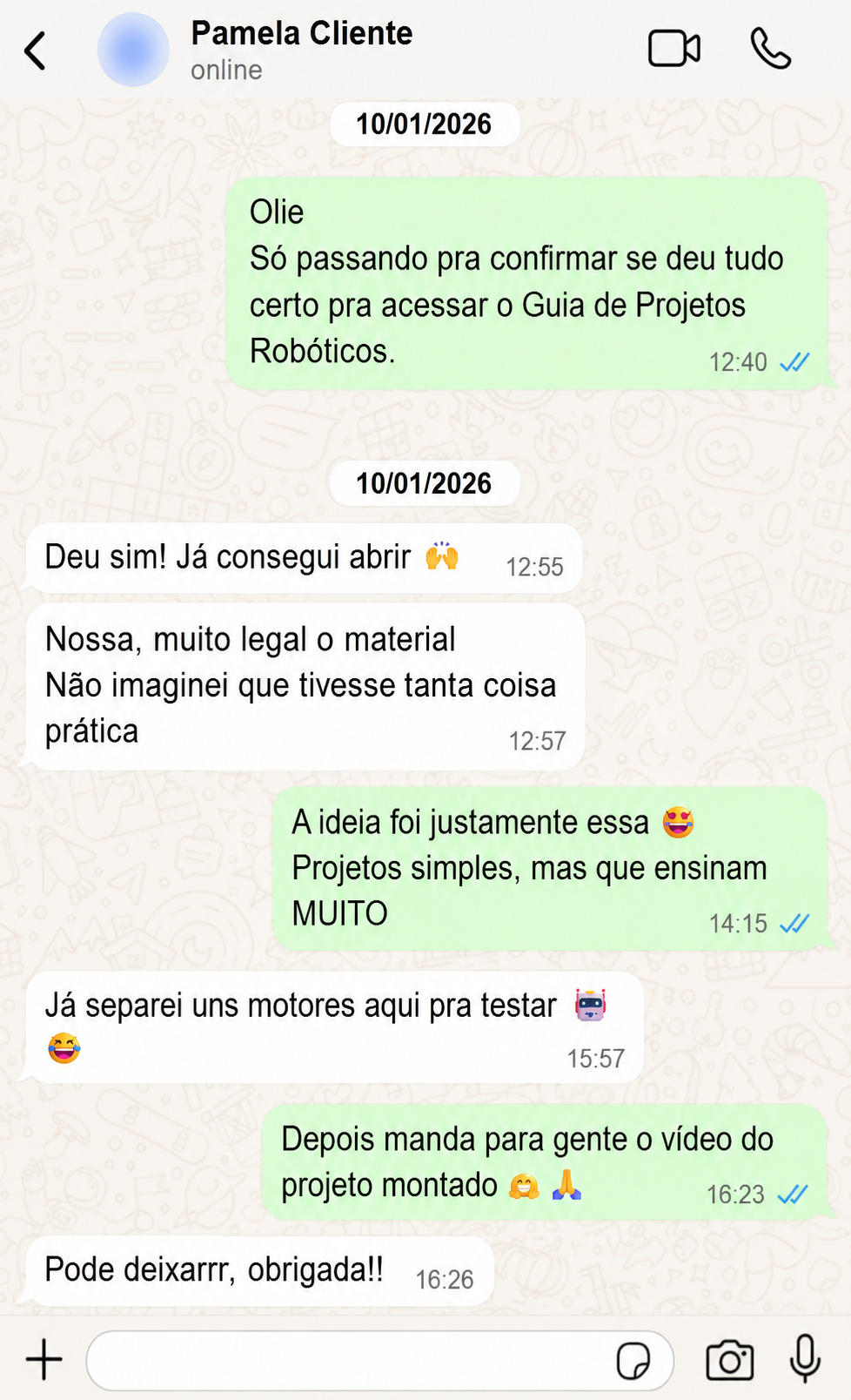 Conversa no WhatsApp com a cliente Pamela elogiando o guia de projetos robóticos